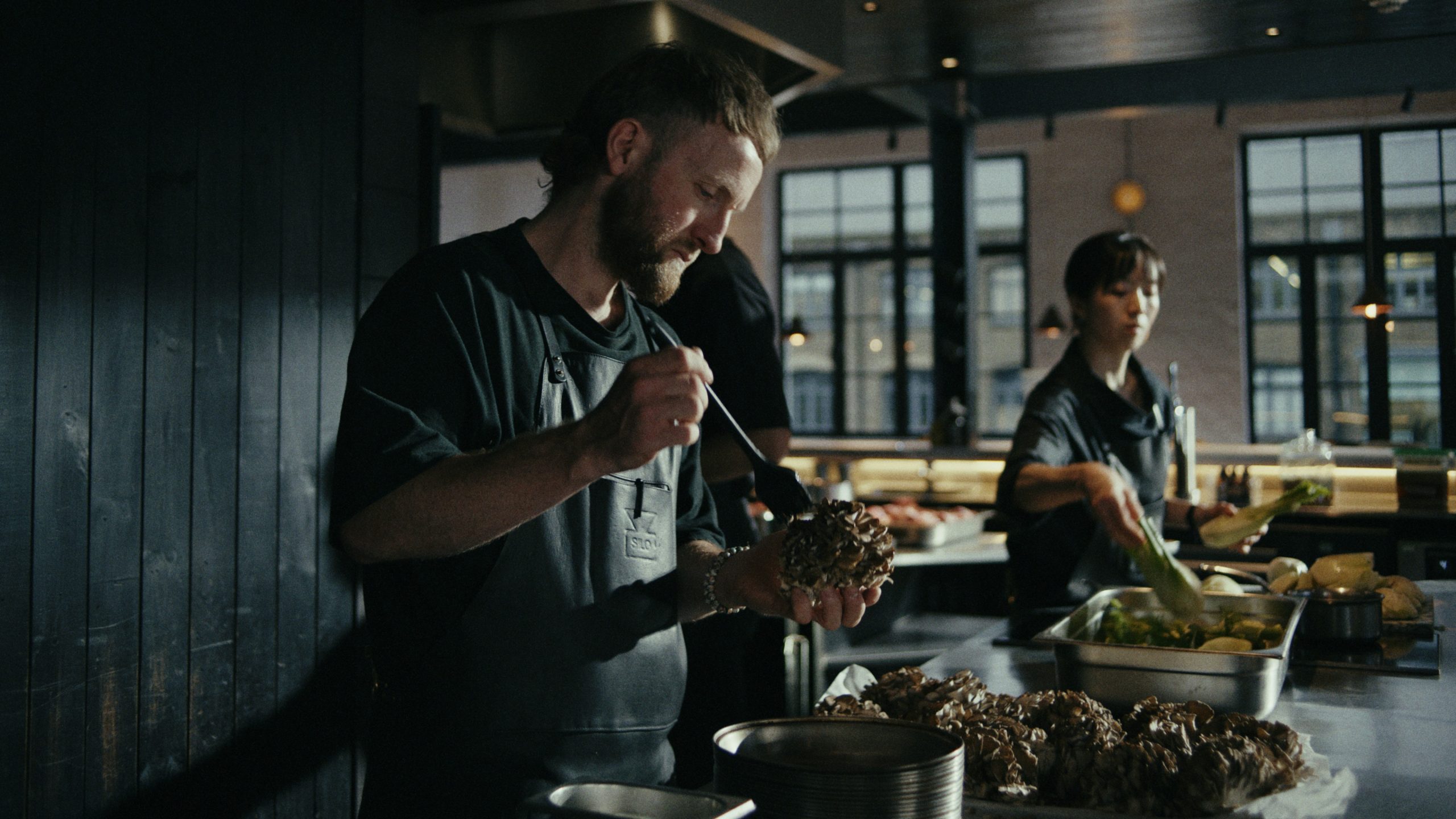 Chef Douglas McMaster: De ce nu trebuie aruncată mâncarea