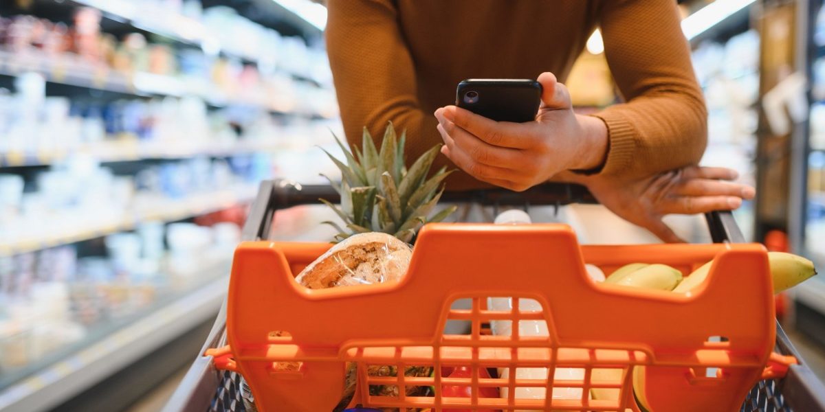 Alimentele vor fi mai scumpe în 2026 din cauza creșterii prețurilor la carburanți