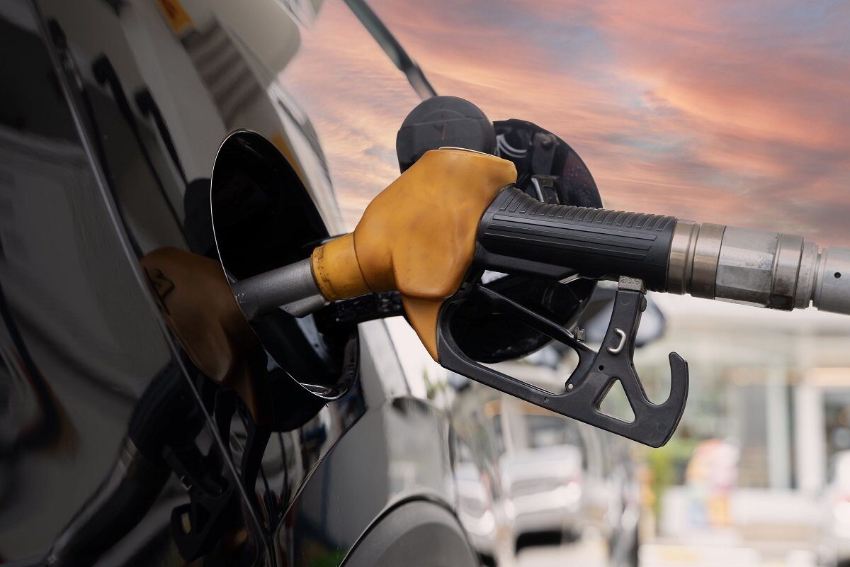Prețurile carburanților în România au ajuns la un nivel alarmant, în condițiile în care nicio stație de alimentare nu mai comercializează benzină sub 8 lei pe litru