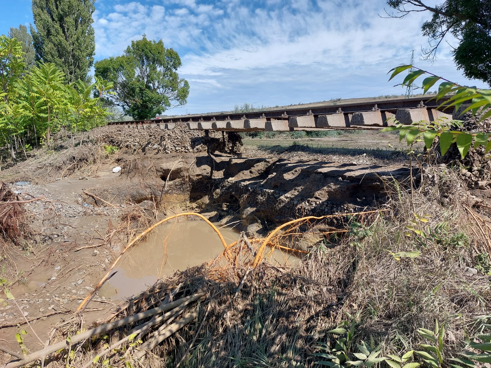 Trenurile între Galați și Bârlad revin după inundațiile din toamna lui 2024