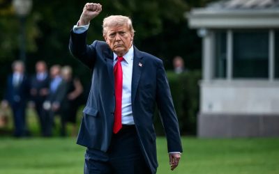 Donald Trump prelungește ultimatumul către Iran cu încă 10 zile, menținând tensiunea crescută în regiunea Golfului Persic Președintele american Donald Trump a anunțat joi că va extinde cu încă zece zile termenul limită pe care îl stabilise anterior pentru Iran, oferindu-i astfel mai mult timp pentru a evita o escaladare a conflictului în zona Golfului Persic
