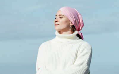 Chirurgia modernă a cancerului mamar: când estetica și eficiența se întâlnesc În lupta împotriva unuia dintre cele mai frecvente și temute tipuri de cancer, cancerul mamar, progresele tehnologiei chirurgicale au transformat radical modul în care acestea sunt abordate