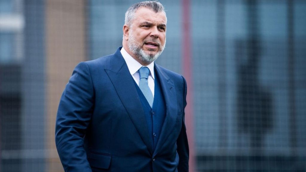 Solidaritate din România, în toiul crizei: elevii de la Suceava, sprijiniți de un renumit antrenor din Orientul Mijlociu Situație delicată pentru un grup de elevi și profesori români aflați în Dubai a declanșat un val de solidaritate în rândul comunității din țară