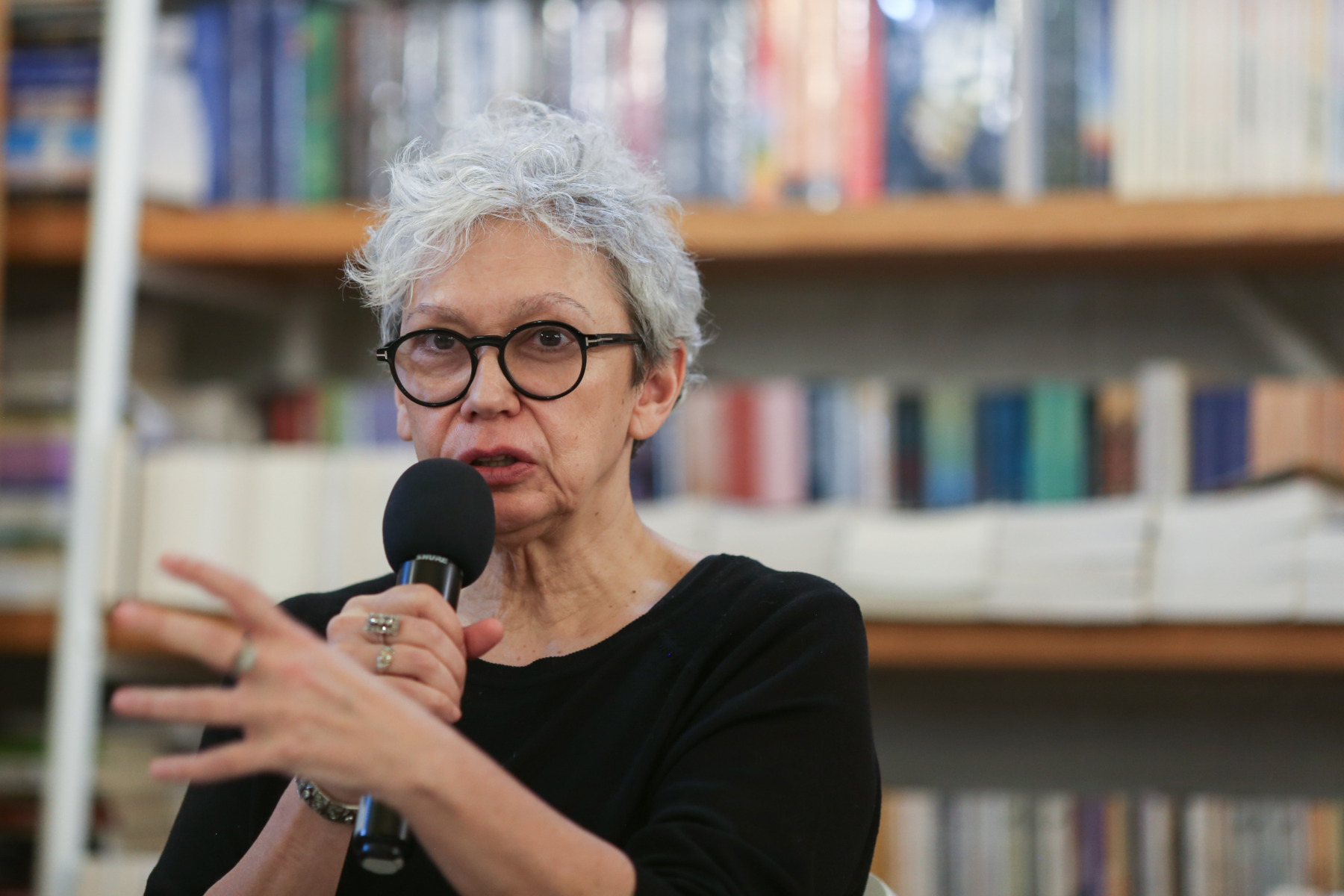 Actrița Oana Pellea a făcut public, joi seară, o dezvăluire care adaugă un nou capitol în lungul și complicatul proces legislativ legat de drepturile de autor ale tatălui său, legendarul actor Amza Pellea