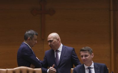 PSD lansează acuzații dure la adresa USR și a lui Bolojan: „E ca peștele în apă” la congresul USR Campania electorală și luptele din culise continuă să dea tonul în scena politică românească