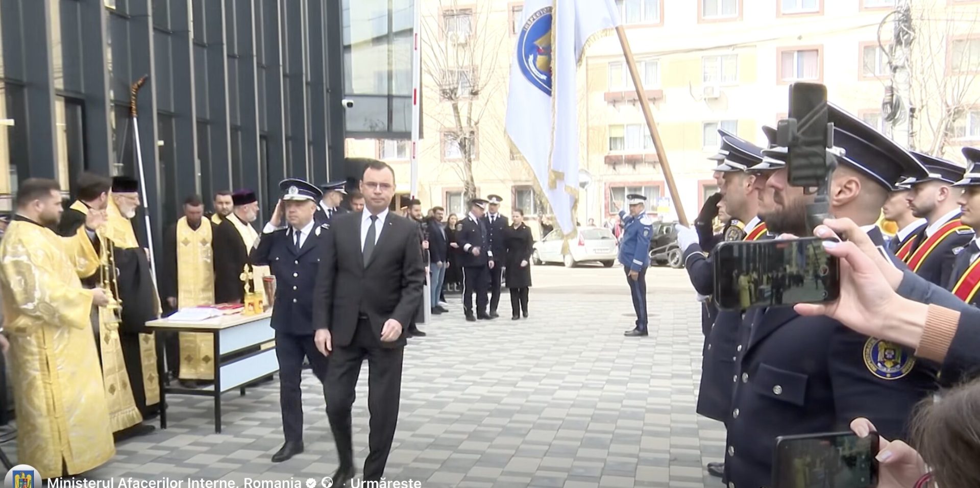 Noul sediu al Poliției Municipiului Pitești, simbol al investițiilor în infrastructura de siguranță publică din județul Argeș, a fost inaugurat vineri, marcând un pas important în modernizarea forțelor de ordine locale