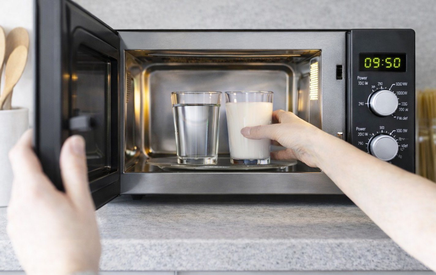 Canile de cafea și paharele de lapte pot ascunde pericole de care mulți nu sunt conștienți