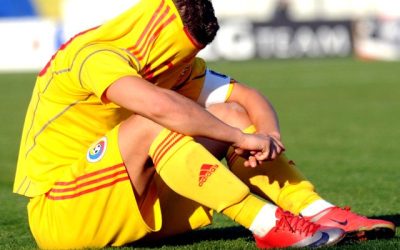 Dezastru în lumea fotbalului românesc: nume de legendă, odată titular la națională și recent implicat într-un transfer istoric, a părăsit terenul pentru o pauză de peste cinci luni, dar acum pare gata să revină în lumina reflectoarelor