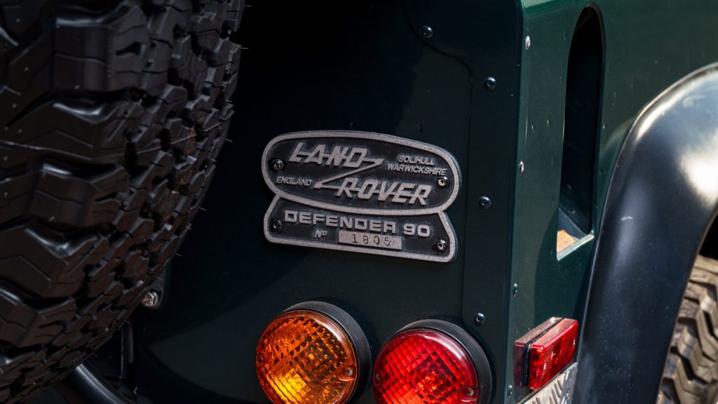 Șoferul șocat de costul neașteptat al unui bec auto