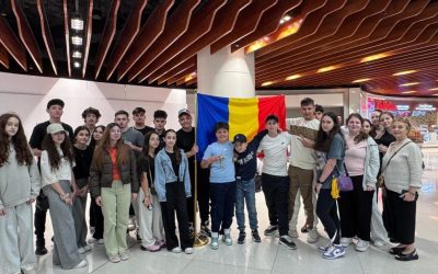 Coșmarul românilor din Orientul Mijlociu s-a încheiat: zeci de copii întorși în siguranță acasă După mai bine de două luni de incertitudine, teama și nesiguranța generate de conflictele din Orientul Mijlociu, un episod deosebit de emoționant s-a încheiat vineri, odată cu revenirea în țară a celor 95 de copiii români aflați în zonele afectate de situații de conflict