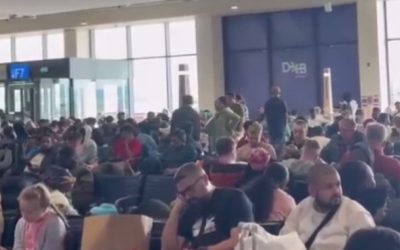 Nemulțumiri în rândul românilor repatriați din Orientul Mijlociu: costuri nedigitalizate și lipsă de sprijin O situație delicată a ieșit la iveală în zilele recente, atunci când cetățenii români care s-au întors din zone precum Israel și Dubai s-au arătat extrem de nemulțumiți de modul în care au fost sprijiniți în procesul de repatriere