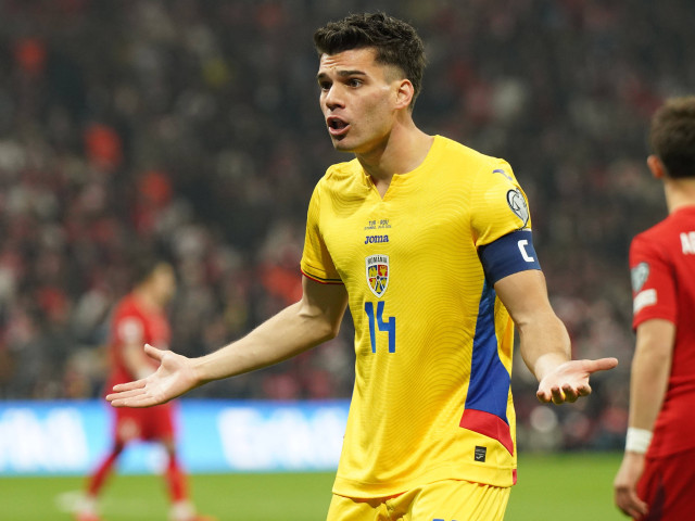 Decizia dureroasă a naționalei României: Ianis Hagi și-a încheiat mandatul, după eșecul calificării la Mondiale Eșecul de a ajunge la Campionatul Mondial din Qatar a devenit o realitate dureroasă pentru fanii fotbalului românesc, dar și pentru jucătorii naționalei, care au trăit zile de dezamăgire profundă