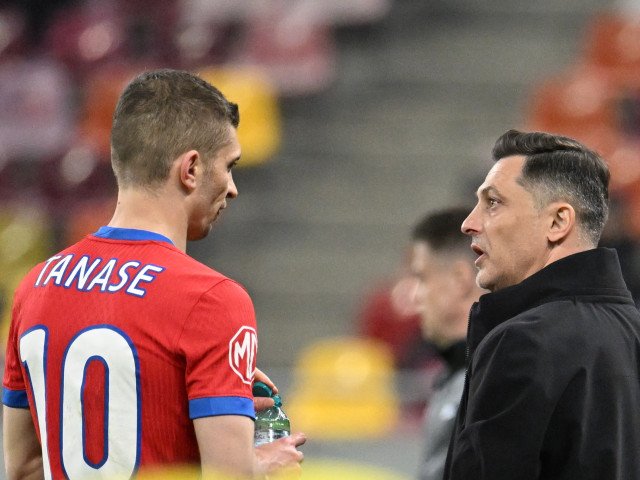 UTA încearcă să îngrozească pepiniera lui Mirel Rădoi: Meszar avertizează, „Nu ne este frică, indiferent cine e antrenorul” Bucureștiul devine centrul unei noi dispute în peisajul fotbalului românesc, după ce reprezentanții clubului UTA Arad au anunțat intenția de a „căuta probleme” echipei naționale sub conducerea lui Mirel Rădoi, într-un context tensionat generat de așteptări și presiuni din partea fanilor și oficialilor