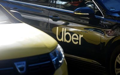 Uber face un pas major în driftul spre mobilitatea autonomă, anunțând un parteneriat strategic cu Rivian pentru lansarea unei flote de 10.000 de robotaxiuri electrice, bazate pe modelul R2