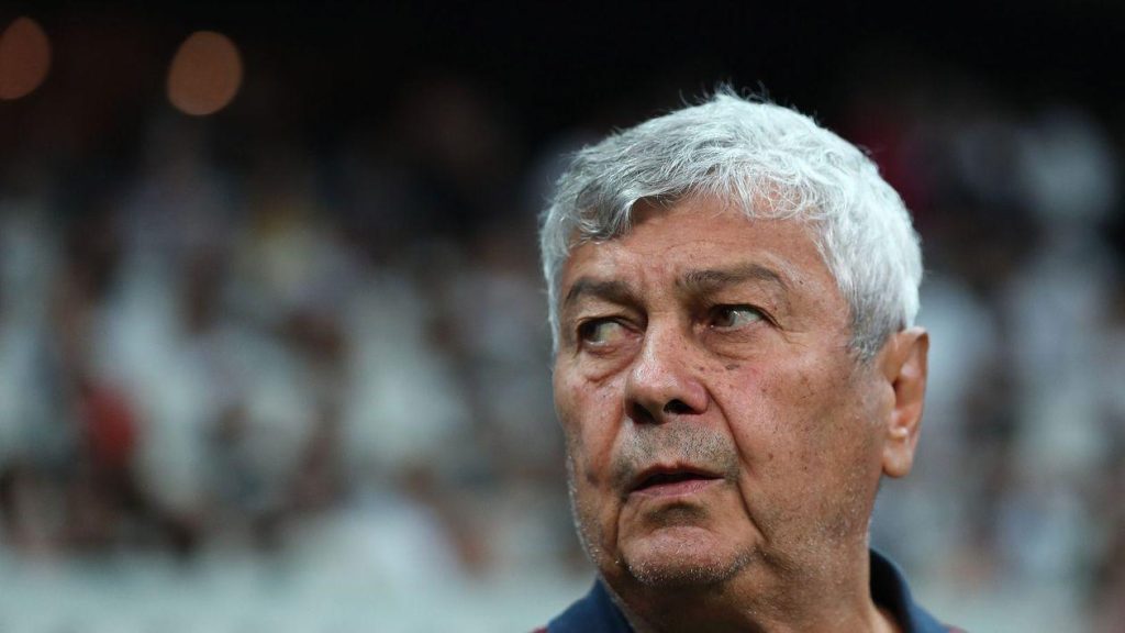 Mircea Lucescu, după eșecul înntonțat cu Turcia: „E clar, acești jucători au forța pentru a ajunge la Cupa Mondială” Selecționerul naționalei României, Mircea Lucescu, a avut primele declarații după înfrângerea dramatică cu Turcia, scor 0-1, într-un meci crucial pentru șansele de calificare la Cupa Mondială din Qatar