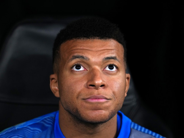Surpriza de proporții la Real Madrid: adevărul despre interesul pentru Kylian Mbappé Capitolul transferurilor de top din fotbalul european a fost zguduit recent de o veste de ultimă oră care a ridicat multă efervescență în rândul fanilor și analiștilor