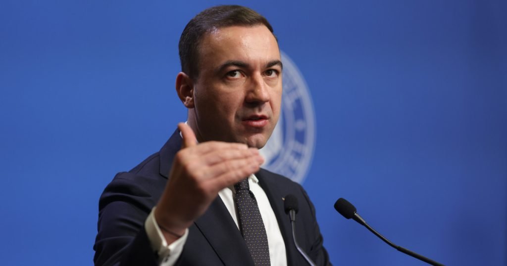 Bogdan Ivan: Creșterile de prețuri la combustibili sunt mai mici în România decât în alte țări; explicații despre reducerea accizei