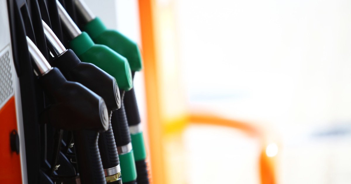 Prețul carburanților în România poate depăși pragul de 10 lei pe litrul, dacă tendința internațională de creștere a prețurilor la țiței se va menține și va ajunge la niveluri între 90 și 100 de dolari pe baril