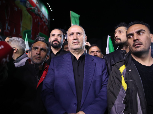 Iranul anunță oficial: trimite tracțiune militară în Turcia