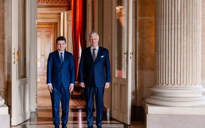 Nicuşor Dan, întâlnire cu Regele Belgiei în contextul securității regionale și colaborării europene Președintele Bucureștiului, Nicușor Dan, a avut vineri o întâlnire deosebit de importantă cu Majestatea Sa Regele Philippe al Belgiei, eveniment desfășurat la Castelul Regal din Laeken, situat în inima Bruxelles-ului