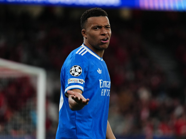 Kylian Mbappe își strică ziua de după meci, după ce a fost informat că medicii de la Real Madrid i-ar fi verificat greșit genunchiul înainte de vizita în Spania