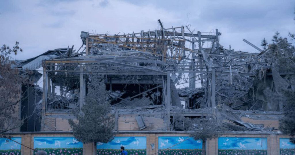 Războiul din Orientul Mijlociu escaladează, în timp ce tensiunile politice și economice ating cote alarmante Conflictul în regiunea fierbinte a Orientului Mijlociu continuă pentru cea de-a 18-a zi, marcând o perioadă de incertitudine și escaladare a violenței