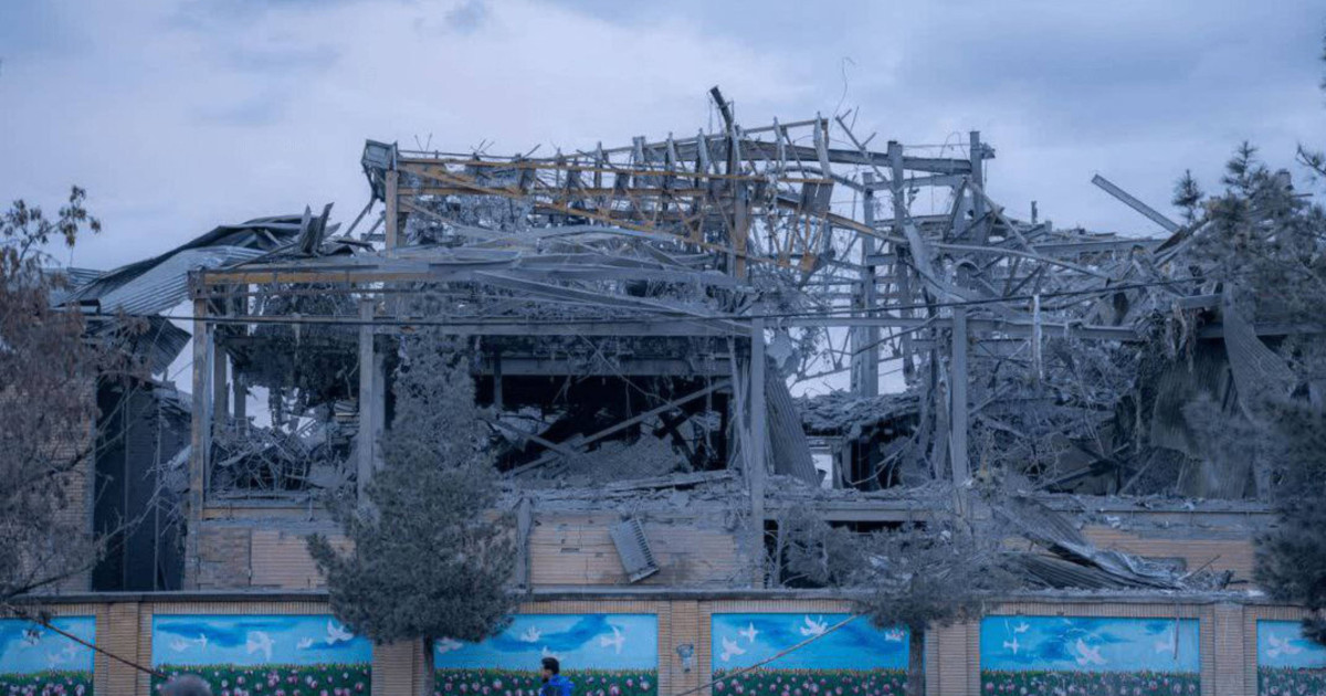 Războiul din Orientul Mijlociu escaladează, în timp ce tensiunile politice și economice ating cote alarmante Conflictul în regiunea fierbinte a Orientului Mijlociu continuă pentru cea de-a 18-a zi, marcând o perioadă de incertitudine și escaladare a violenței