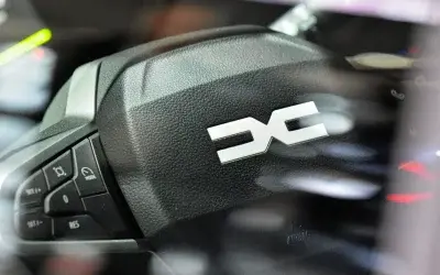 Dacia lansează noul Striker: un crossover compact pentru segmentul C, care promite să apropie mai mult înclinația românească pentru SUV-uri de piața globală