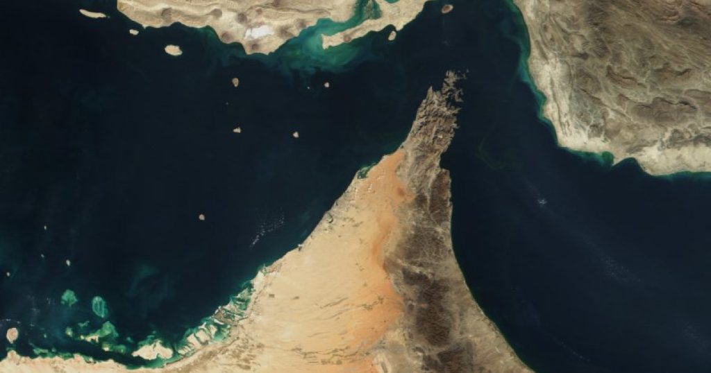 Tensiunile în Orientul Mijlociu și riscurile asupra Strâmtorii Ormuz amenință stabilitatea globală a prețurilor la petrol, potențial declanșând o nouă etapă de incertitudine în domeniul energetic