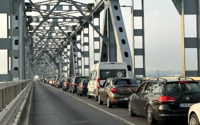 Pe perioada sărbătorilor de Paște din acest an, traficul peste Podul Giurgiu-Ruse va fi permis pe ambele sensuri, facilitând astfel mobilitatea cetățenilor români și bulgari, în special pentru cei care doresc să petreacă aceste zile în apropierea familiei sau pentru turiști