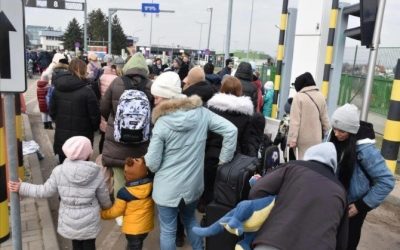 Polonia reduce treptat ajutorul pentru refugiații ucraineni