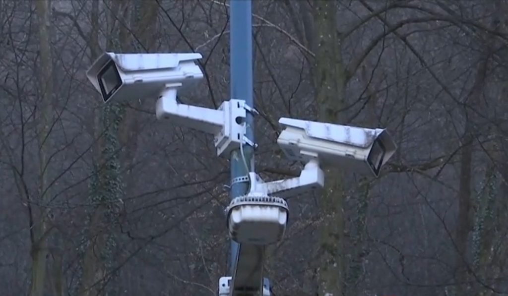 Brașov, unul dintre cele mai frumoase și vizitate orașe din România, intenționează să-și protejeze mai bine zonele naturale de excesele și distrugerile provocate de unii turiști necugetători