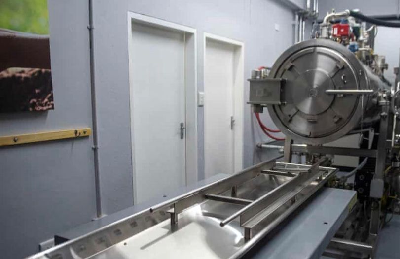 Scoția introduce incinerarea cu apă ca nouă opțiune funerară, disponibilă din 2024