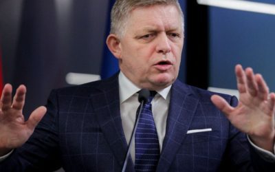 Premierul slovac, Robert Fico, efectuează vineri o vizită oficială în România, într-un moment în care relațiile dintre cele două țări sunt marcate de o serie de inițiative economice și politice menite să întărească parteneriatul bilateral