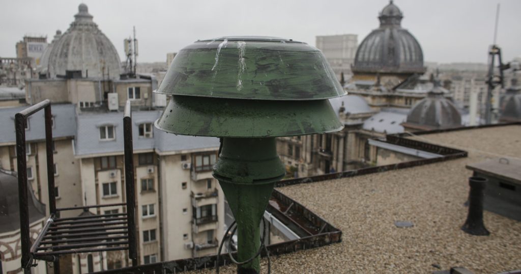 „Miercurea Sirenelor” amânată pentru o mai bună informare publică în contextul actual de securitate Știrea care a stârnit interesul publicului, exercițiul de alarmare publică cunoscut sub denumirea de „Miercurea Sirenelor”, a fost amânată pentru o dată ulterioară, au anunțat oficialii Departamentului pentru Situații de Urgență (DSU)