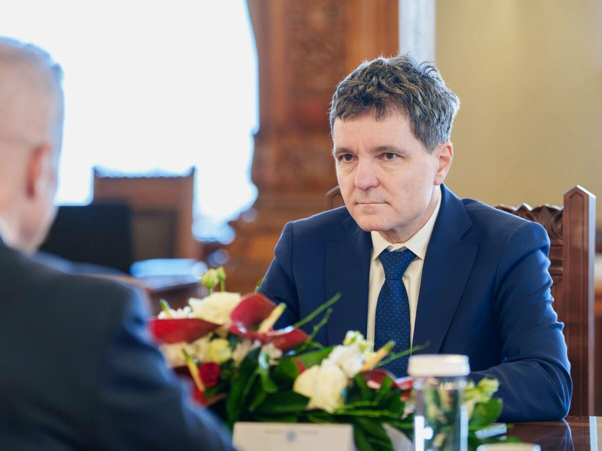 Nicușor Dan despre legea privind femicidul: „Vom analiza atent, pentru a nu afecta echilibrele legii”