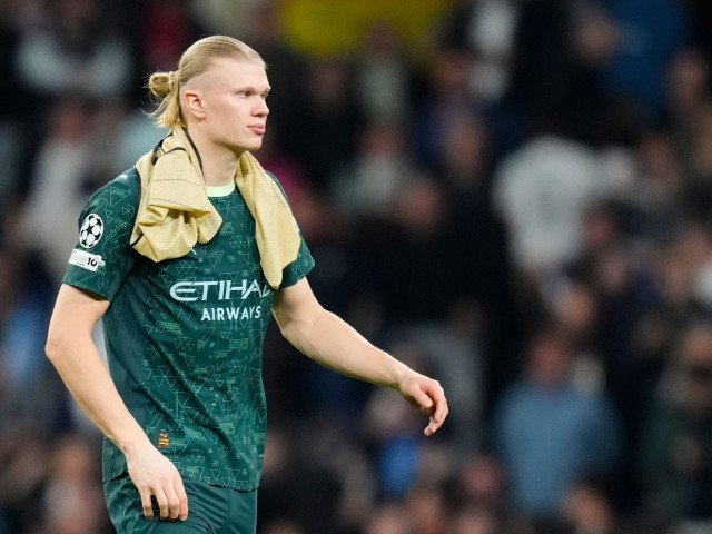 Șoc pe piața transferurilor din Premier League! Într-o mutare neașteptată, atacantul norvegian Erling Haaland, care a avut un debut impresionant la Manchester City, pare să plănuiască să părăsească deja clubul campion