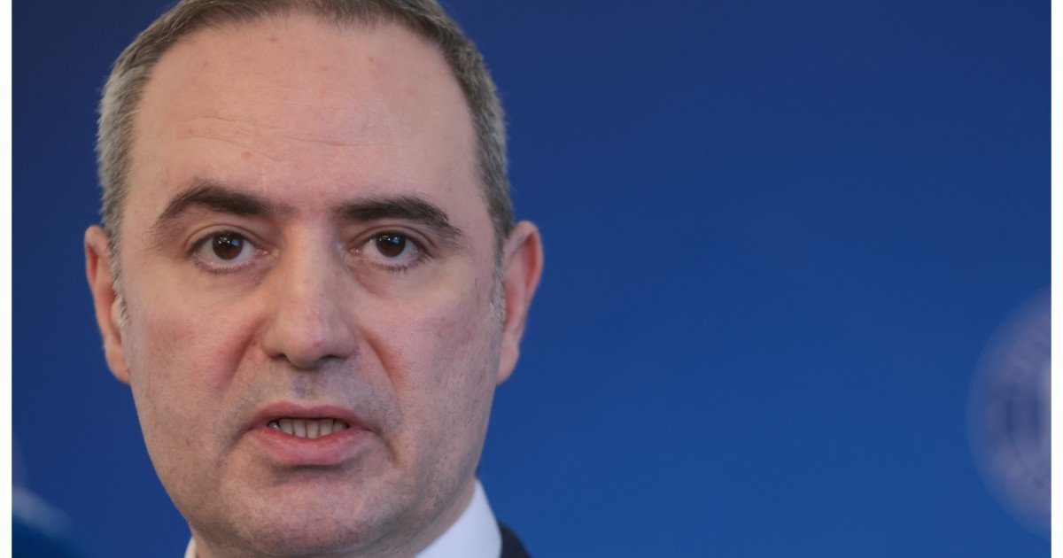 Ministrul Finanțelor, Alexandru Nazare, a clarificat recent poziția Guvernului român privind situația actuală a economiei naționale, afirmând că România nu se află în fața unei crize, ci într-un proces de adaptare și restructurare a modelului său de creștere economică