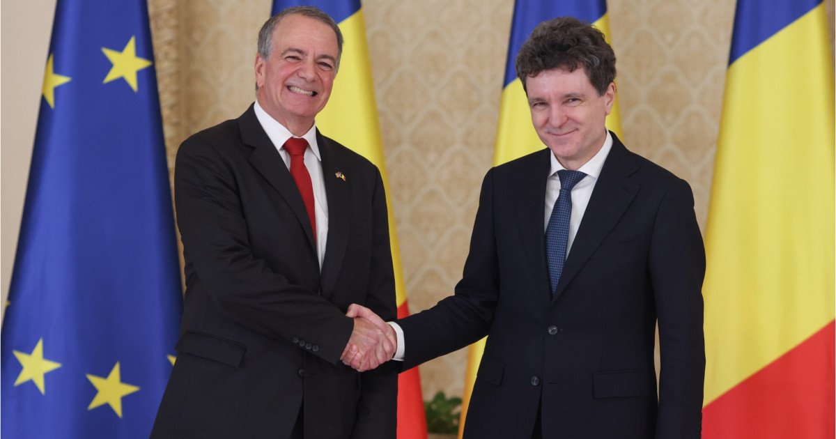 Darryl Nirenberg devine oficial reprezentantul diplomatic al Statelor Unite în România, marcând un nou capitol în relațiile bilaterale Ceremonia de prezentare a scrisorilor de acreditare, desfășurată marți la Palatul Cotroceni, a consfințit începutul oficial al mandatului lui Darryl Nirenberg în România, consolidând angajamentul Washingtonului față de parteneriatul strategic cu țara noastră