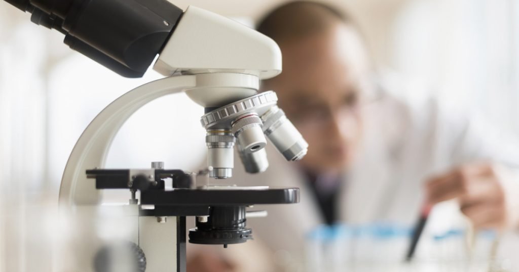 Un pas semnificativ în lupta împotriva virusului Epstein-Barr, încărcat cu implicații pentru sănătatea globală, a fost făcut de cercetători din Statele Unite