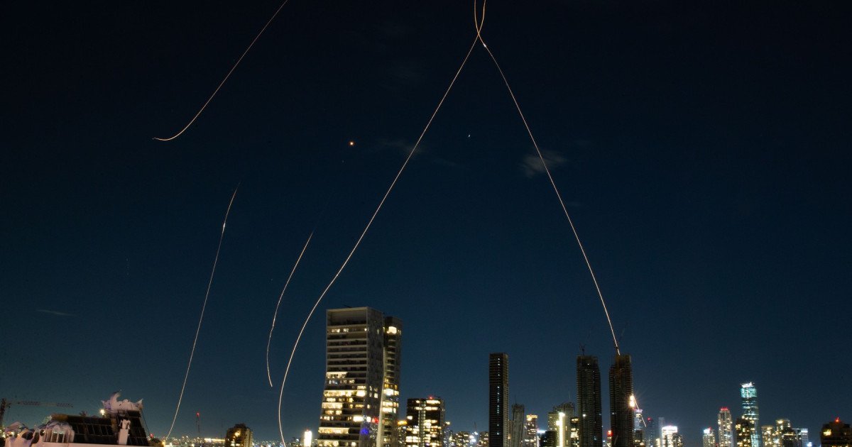 Teheranul pare să fi făcut un pas semnificativ în modernizarea arsenalului său de rachete balistice, după ce filmările care surprind interceptarea acestora în Golful Persic au ridicat semne de întrebare legate de implicarea experților ruși în procesul de îmbunătățire a tehnologiei militare iraniene