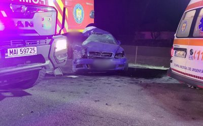 Accident grav pe DN1 E60, în apropiere de Negreni, Cluj: o minoră de aproape 3 ani a fost răpită în urma coliziunii dintre un autocamion și două autoturisme Un accident rutier devastator s-a produs joi seara pe DN1 E60, în localitatea Negreni, județul Cluj, provocând agonii de disperare și eforturi uriașe din partea echipajelor de intervenție