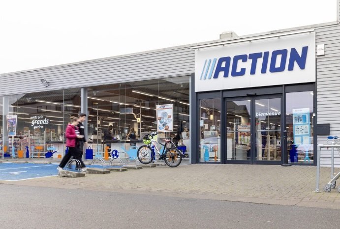 Action Retail Romania continuă expansiunea rapidă pe piața locală, anunțând deschiderea unui nou magazin și o amplificare a procesului de recrutare pentru diverse poziții, în vederea consolidării deja bine stabilite în segmentul retailului de discount