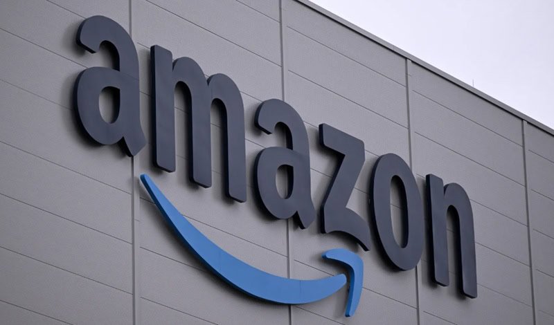 Amazon continuă să-și întărească prezența pe piața europeană, majorând considerabil investițiile în Spania, o strategie care reflectă ambițiile globale ale gigantului american în domeniul tehnologiei și al inovației digitale