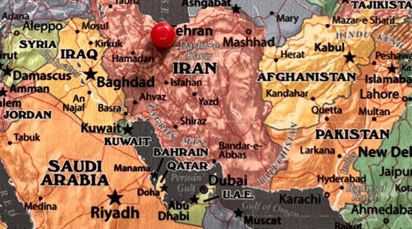 Economia globală, vulnerabilă și în plină criză, resimte din nou efectele devastatoare ale conflictului din Orientul Mijlociu, iar fiecare zi aduce amenințări serioase asupra stabilității financiare mondiale