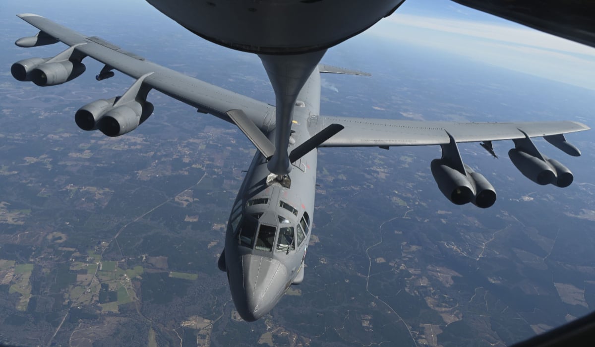 Forțele Aeriene ale SUA intensifică prezența militară în România, dislocând pentru a șasea oară un avion de tip Boeing KC-135 Stratotanker la București