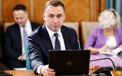 România primește o infuzie semnificativă de fonduri europene pentru a-și moderniza sistemul energetic și a face pași concret către o tranziție verde, cu impact major asupra stabilității prețurilor și integrării surselor regenerabile