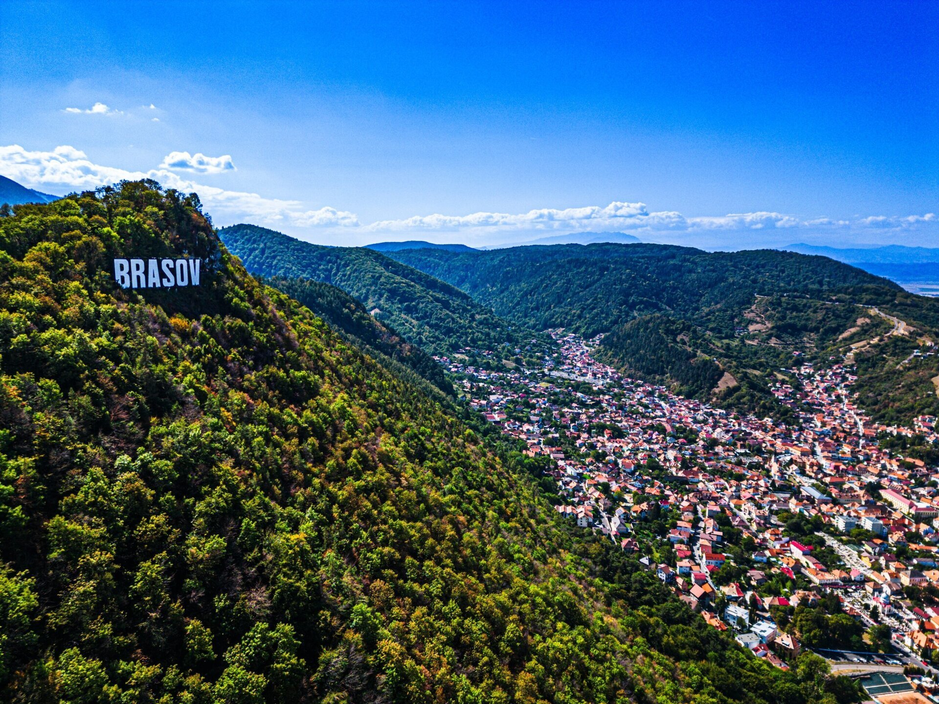 România devine un actor-cheie în lupta pentru controlul asupra mineralelor strategice, odată cu semnarea unui acord istoric între autoritățile române și o companie americană specializată în prelucrarea metalelor rare