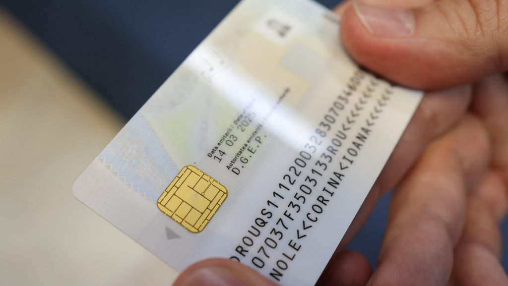 Eroare pe adresa de domiciliu afectează cetățenii cu buletin electronic și cont Revolut