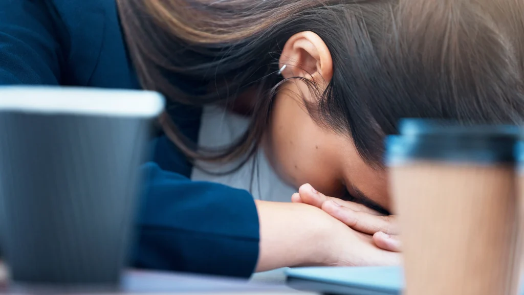 Proiectul de lege privind prevenirea epuizării profesionale, cunoscut mai ales sub denumirea de burnout, a fost respins de Comisia pentru muncă din Senat